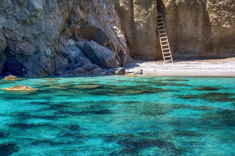 Milos: Speed Boat Rental with skipper - Key Points