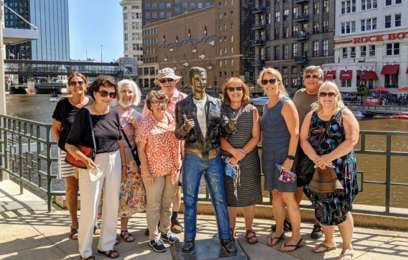 Milwaukee: Sightseeing Bus Tour - In The Sum Up