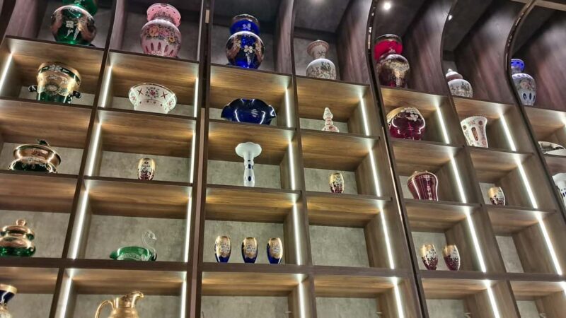 Mimosa Gallery Entry Ticket with Drink & Pastry - Key Points