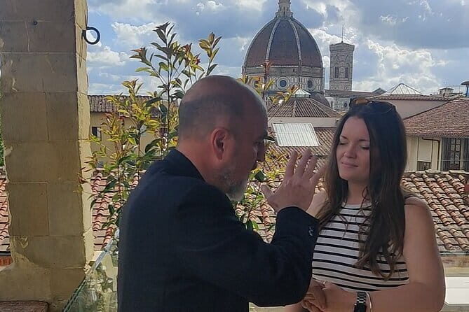 Mindgames of a Mentalist and Strolling through Florence - Discover Florence with a Mentalist: A Unique Blend of Magic and City Walking