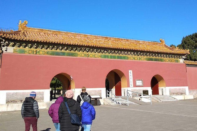 Ming Tomb Plus Mutuanyu Great Wall Coach Tour - Key Points