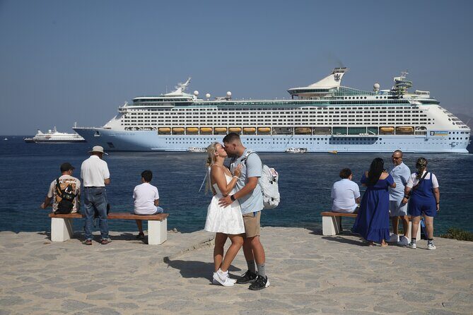 Mini 30minute Photo Shoot at Wind Mills in Mykonos - Who Will Love This?
