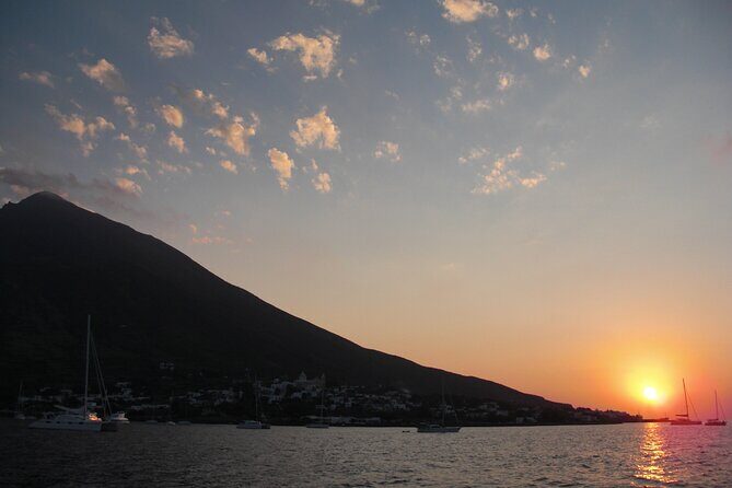 Mini Cruise to Panarea and Stromboli from Milazzo port - FAQ