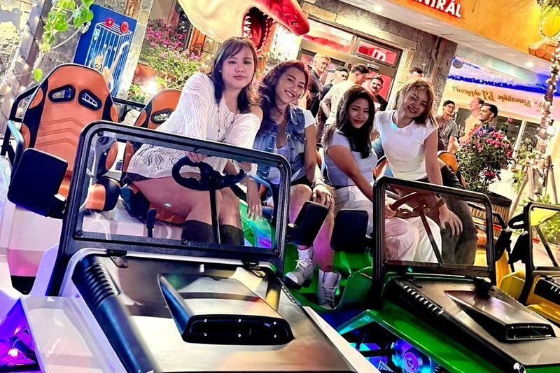 Mini Jeep Tour in Chatan - A different way to see American Village