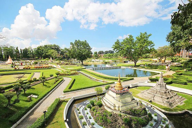 Mini Siam Miniature World Admission with Roundtrip Transfer from Pattaya - Exploring Mini Siam: A Closer Look