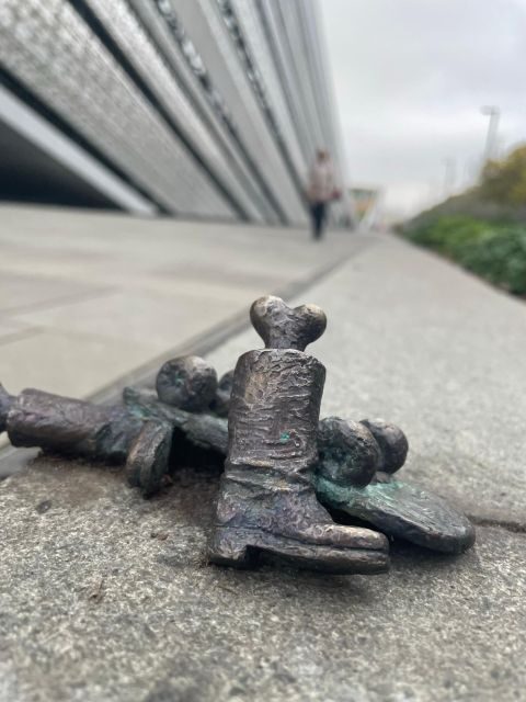 Mini Statue Hunt in Budapest Private Walking Tour - FAQs