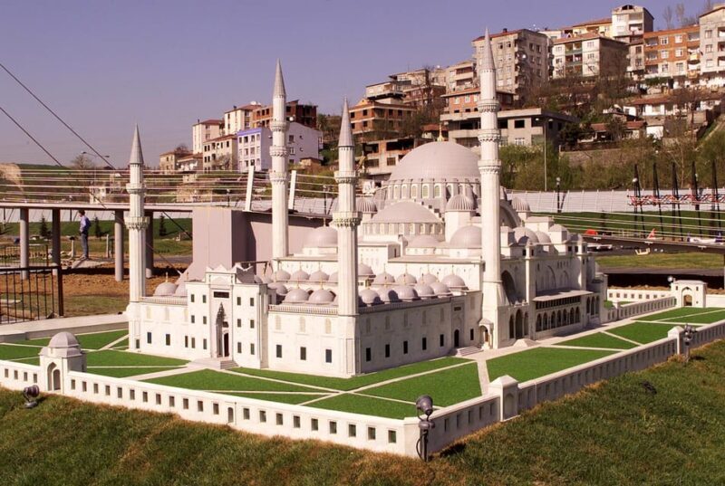Miniatürk Istanbul Private Guided Tour & Optional Transfers - A Close-Up Look at Miniatürk Istanbul Private Guided Tour & Optional Transfers