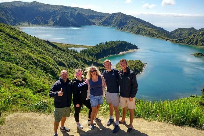 Minibus  Laketour  Sete Cidades / Lagoa do Fogo  Full Day (Shared) - FAQ
