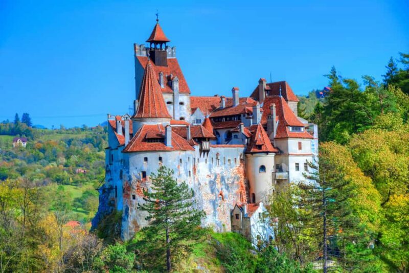 Minivan Tour Bucharest Peles, "Wednesday" & Dracula Castles - Who Would Enjoy This Tour?