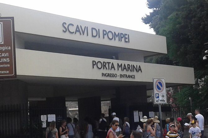 Minivan Tour | Positano Sorrento and Pompeii whit local driver - FAQs