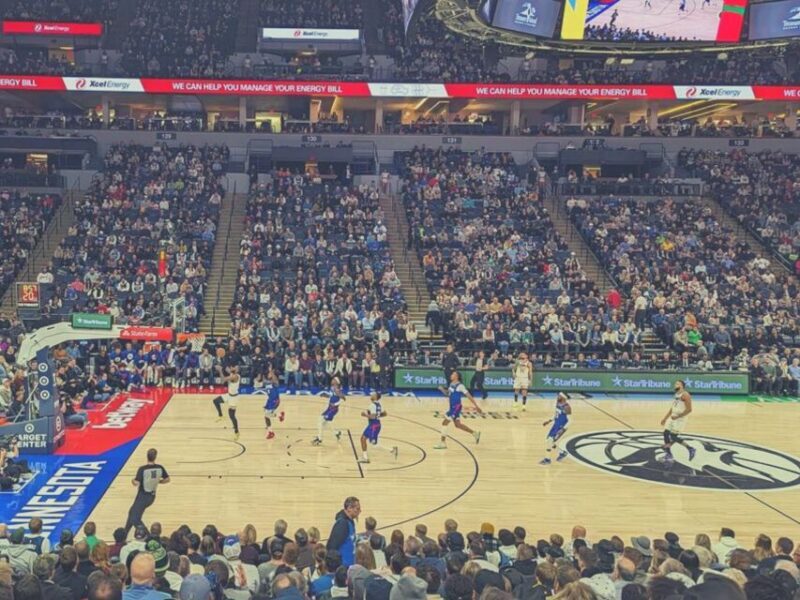 Minneapolis: Minnesota Timberwolves Basketball Game Ticket - The Experience at the Target Center