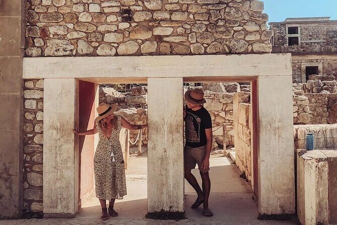 Minoan Crete from 3.000 BC: Knossos Palace & Museum with Wineries from Heraklion - FAQ