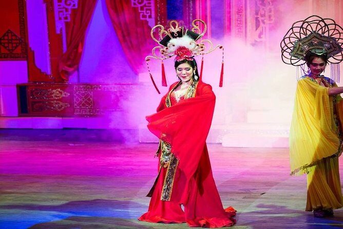 Miracle: The Chiang Mai Ladyboy Cabaret Show - A Detailed Review of the Miracle Ladyboy Cabaret Show