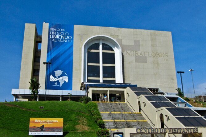 Miraflores Canal Locks and Casco Viejo walking all inclusive tour - FAQs