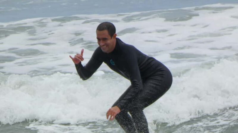 Miraflores: Surf Class with Videos, Equipment and Instructor - FAQ