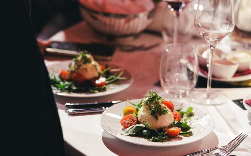 Mirage Vienna: Burlesque Spectacular - Dinner Show - Mirage Vienna: Burlesque Spectacular – Dinner Show