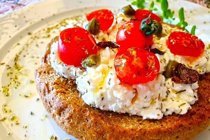 Miss Anna Cooking Class with Wines in Santorini - Key Points