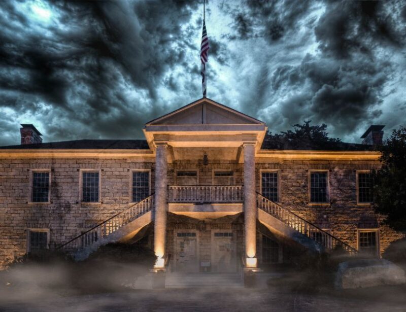Mist, Mayhem & Murder: Monterey Ghost Tours - A Closer Look at the Tour Experience