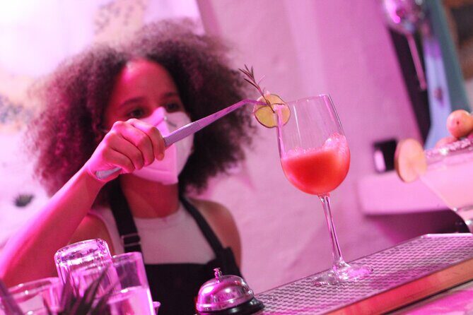 Mixology class with Mezcal in Oaxaca - A Fun and Authentic Oaxaca Mixology Experience