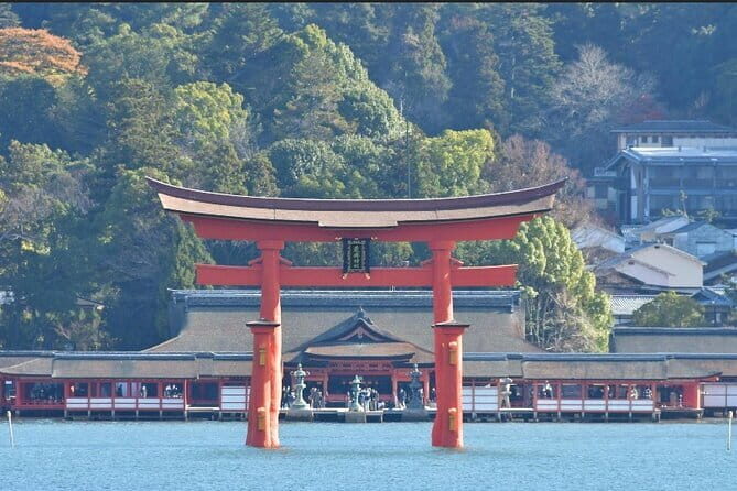 Miyajima Island Day Tour in Sacred Sites and Mount Misen - Exploring Miyajima: The Highlights of the Day Tour