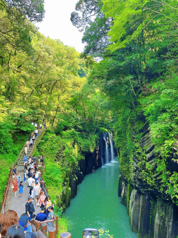 Miyazaki Classic Tour: Takachiho Gorge & Kamishikimi Kumanoza Shrine | Includes Japanese Desserts & Shuttle Bus | Optional Takachiho Boat Ride - Who will get the most from this tour