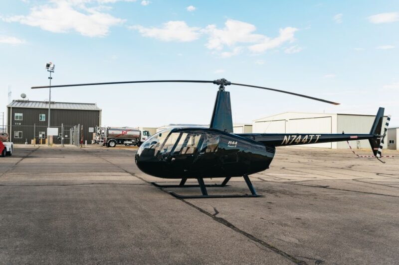 Moab: Backcountry Arches Helicopter Tour - Key Points