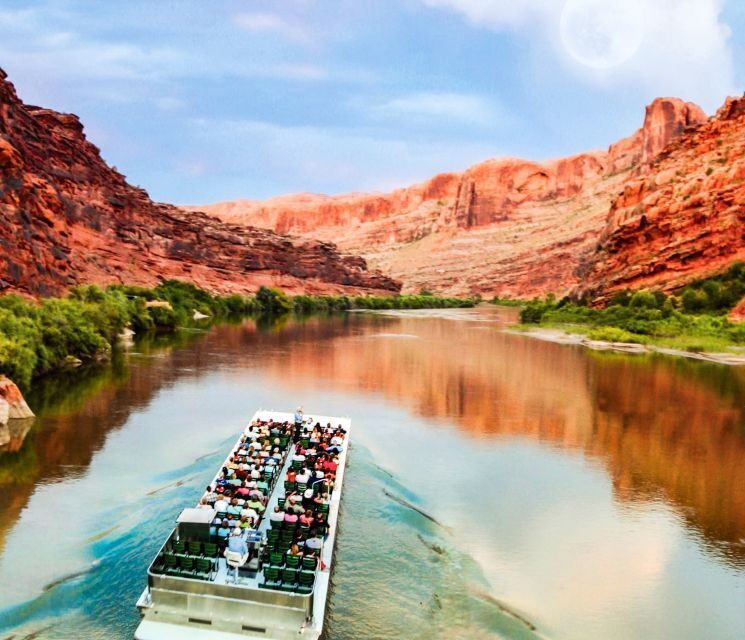 Moab: Colorado River Dinner Cruise with Music and Light Show - Who Would Love This Experience?
