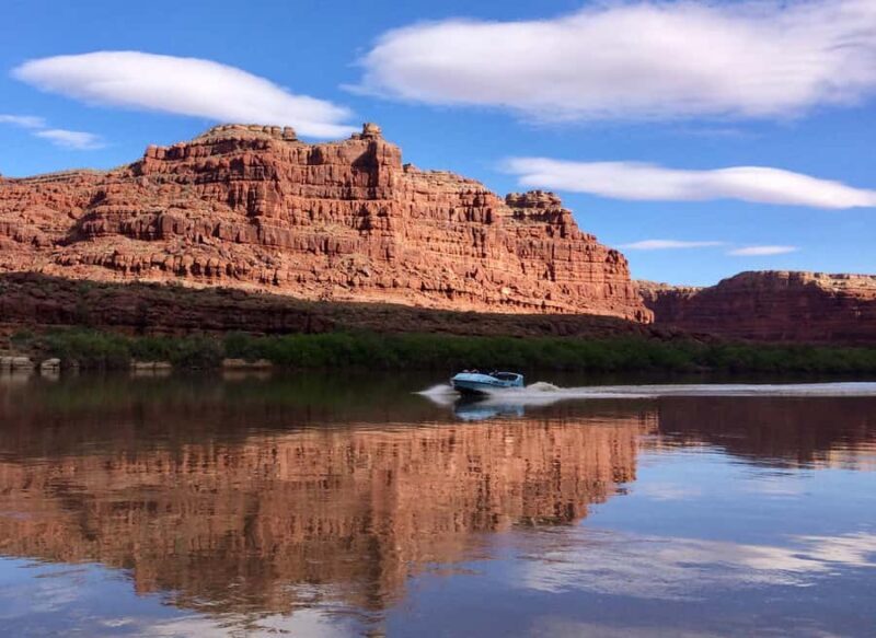 Moab: Meander Canyon Scenic Jet Boat Tour - Key Points