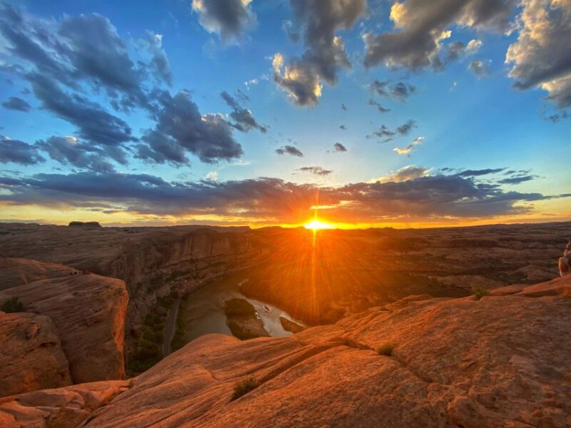 Moab: Off-Road Hell's Revenge Trail Private Jeep Tour - Key Points