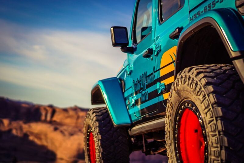 Moab: Off-Road Hell's Revenge Trail Private Jeep Tour - What Makes the Hells Revenge Jeep Tour Stand Out?