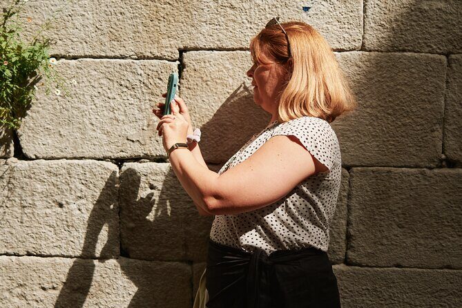 Mobile Photography through Porto hidden streets - In-Depth Review of the Porto Mobile Photography Tour