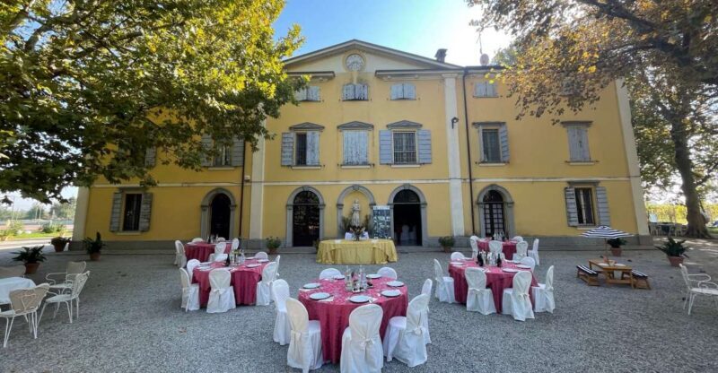 Modena: Balsamic Vinegar Cellar Tour, Tasting & Food Pairing - Exploring the Authentic Charm of a Balsamic Vinegar Tour in Modena