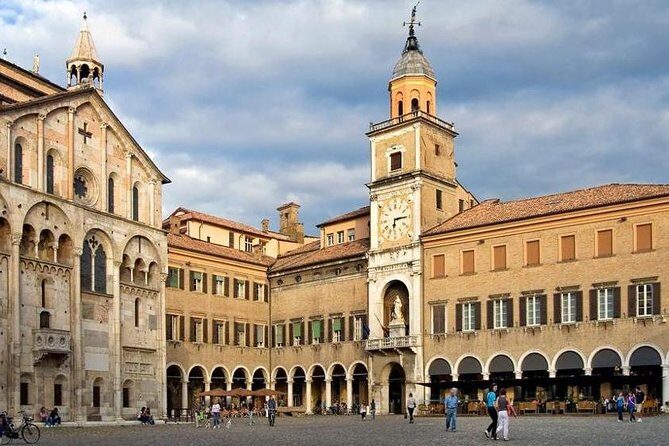 Modena Private Walking Tour - Key Points