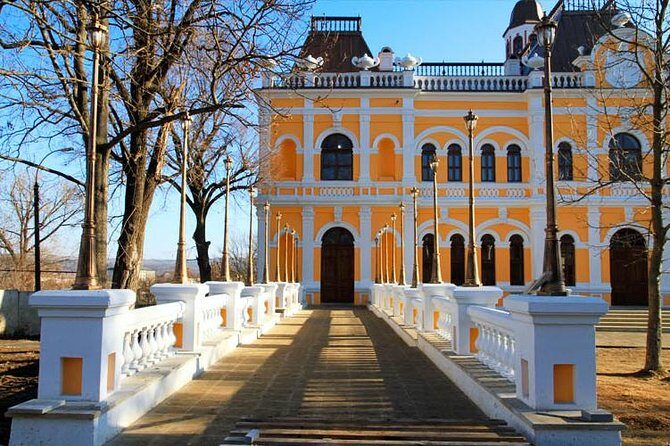 Moldova's famous Winery Milesti & Manuc Bei Mansion - Key Points