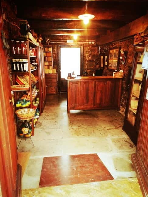 Molise Poggio Sannita (Is): tour of Palazzo Iacovone Birthplace de Horatiis house. - Who’s This Tour Best For?