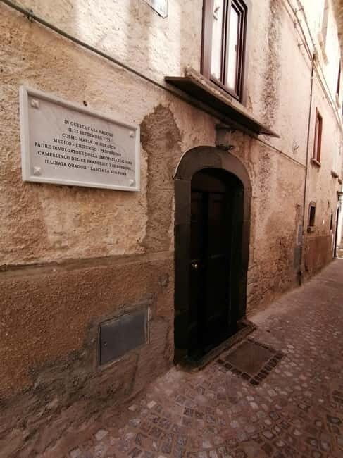 Molise Poggio Sannita (Is): tour of Palazzo Iacovone Birthplace de Horatiis house. - FAQ