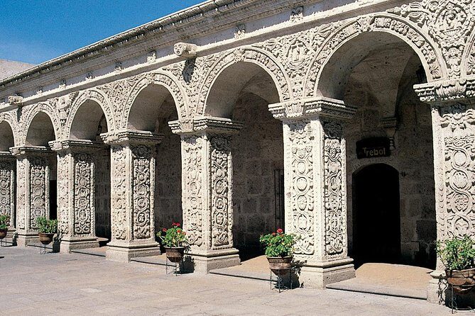 Monastery of Santa Catalina, Historic center and viewpoints of Arequipa. - Key Points