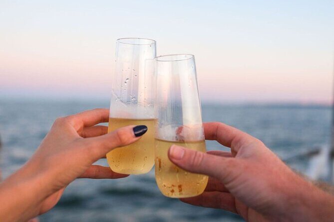 Monday Ladies Night Sail- Charleston's Luxury Catamaran w/Bar - The Real Deal: Authentic Feedback and Highlights