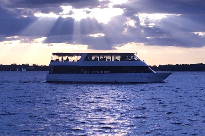 Monday Night Burrito Bowl Cruise on Lake Minnetonka - Final thoughts: Is it worth the price?