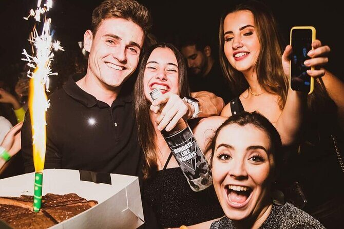 MONDAYS LIKE FRIDAYS - GIRLS 3 FREE DRINKS | Admission Ticket - The Sum Up
