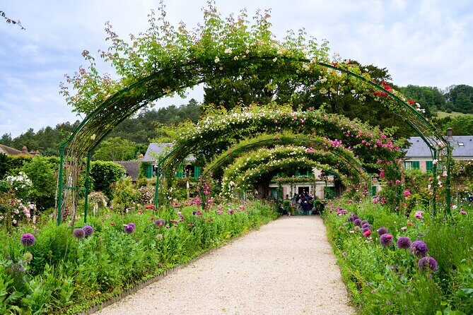 Monet's House and Garden & Giverny Village - A Visual and Emotional Journey