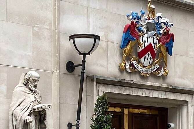Money and Power in the City Sightseeing Tour - Authentic Experiences and Genuine Value