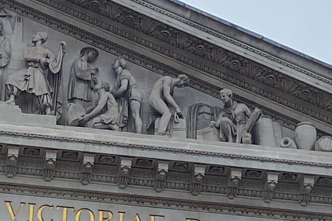 Money and Power in the City Sightseeing Tour - Frequently Asked Questions