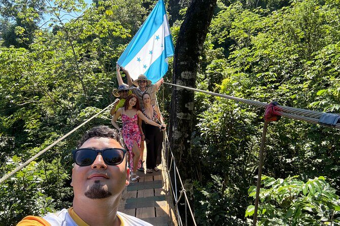 Monkey and Sloth, Chocolate Rum Tasting and Beach Break in Roatan - A Deep Dive into Roatan’s Best-Kept Secrets