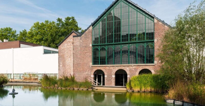 Mons : the Mons Memorial Museum - A Closer Look at the Mons Memorial Museum