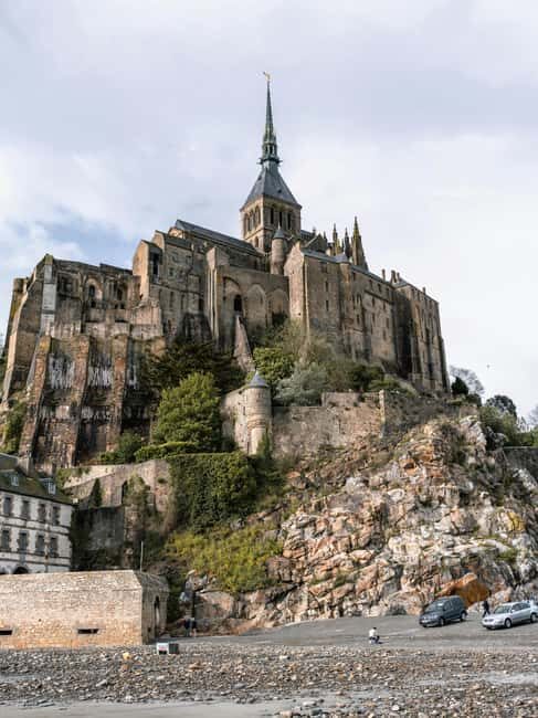 Mont Saint-Michel: Guided tour of the village and optional abbey entrance - The Walk through the Medieval Village