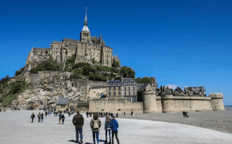 Mont-Saint-Michel: Private Guided Tour with Abbey Entrance - In The Sum Up