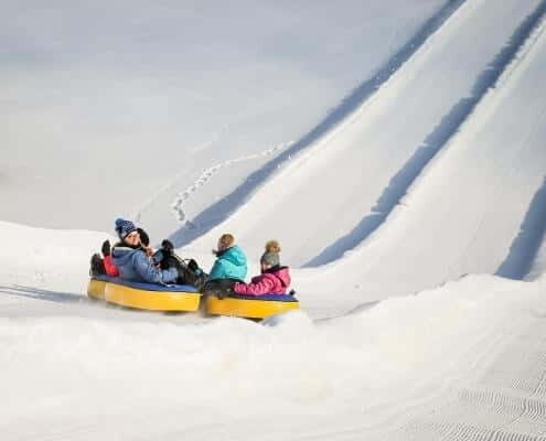 Mont-Tremblant: Snow Tubing with a Mechanical Lift - An In-Depth Look at the Snow Tubing Experience