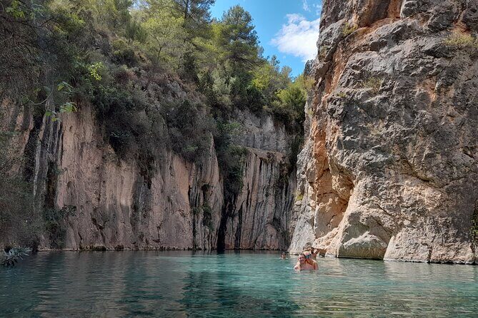 Montanejos: Do an Epic Hike and Swim in Thermal Waters - Experience the Beauty of Montanejos: An Epic Hike and Thermal Swim