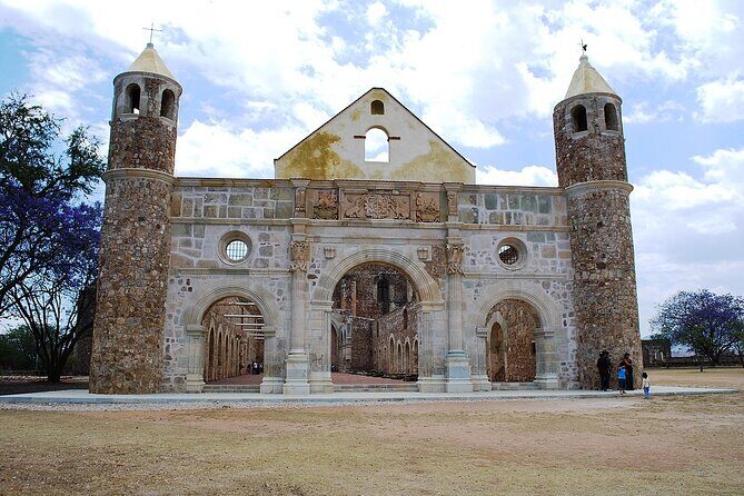 Monte Alban & artisan house workshop in Arrazola and Coyotepec - FAQs